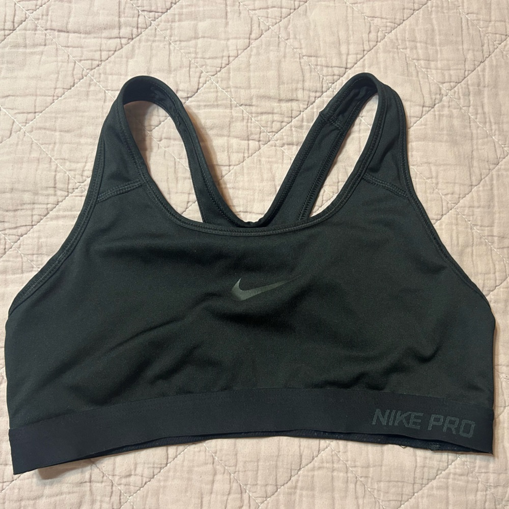 Nike Pro Women's Black Logo Sports Bra